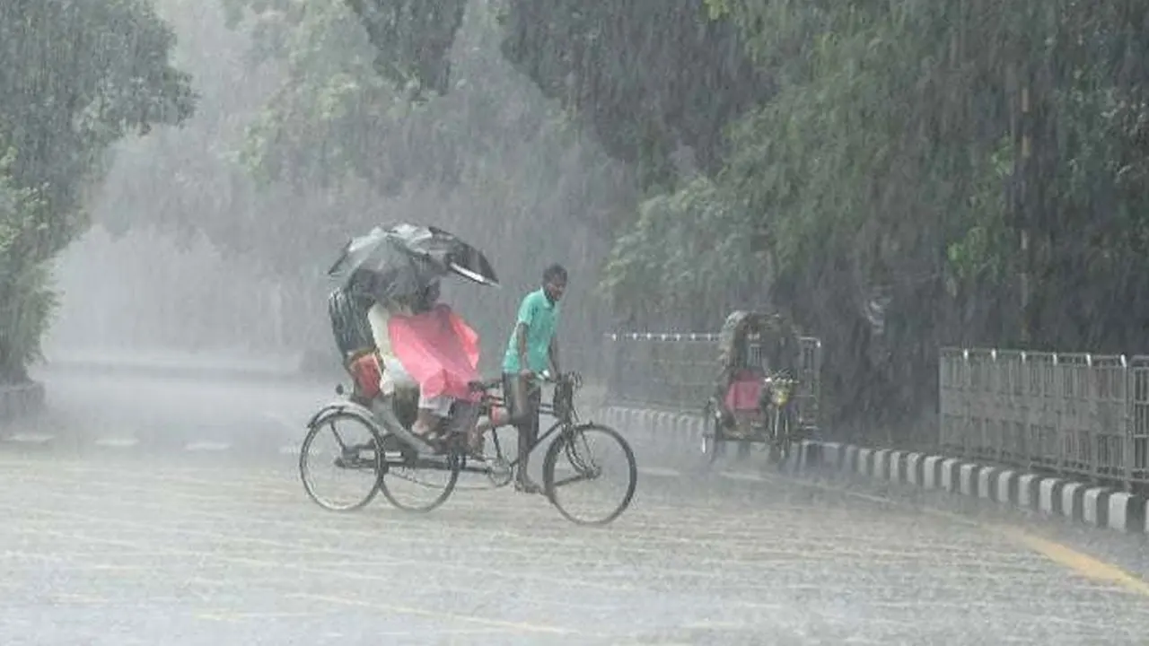 বজ্রসহ বৃষ্টির আভাস