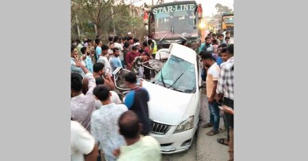 এবার বাসের ধাক্কায় প্রাইভেকারের ৫ যাত্রী নিহত বাসের ধাক্কায় প্রাইভেকারে