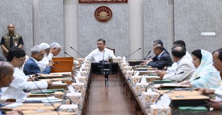 শবে কদরে সরকারি ছুটির মধ্যেও মন্ত্রিসভার জরুরি বৈঠক বৈঠক