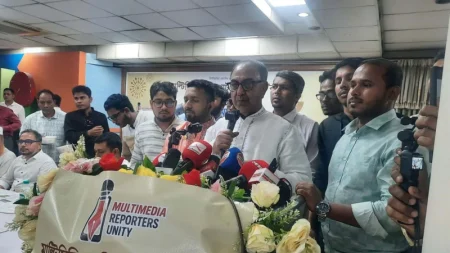 সরকারকে বিব্রত করার চেষ্টা করবেন না : মির্জা আব্বাস মির্জা আব্বাস