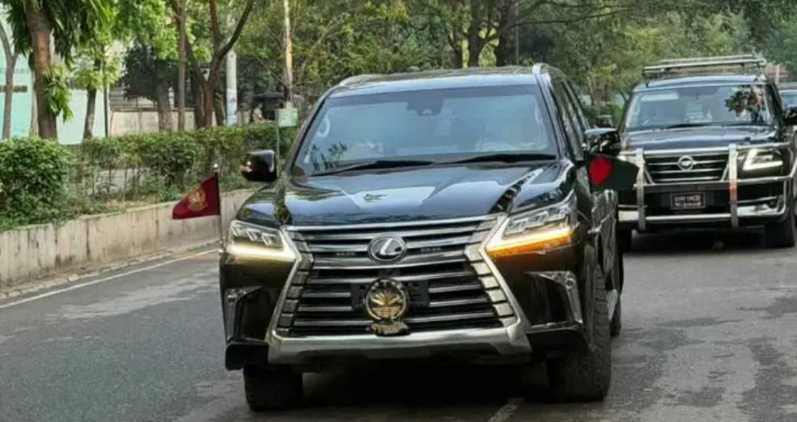 রাষ্ট্রীয় গাড়ি