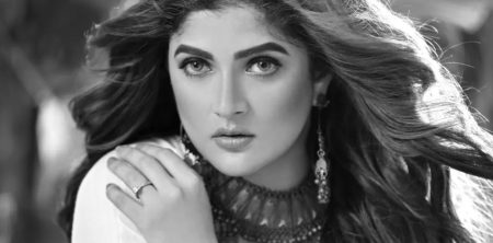 কৃত্রিম বুদ্ধিমত্তা ব্যবহার করে তৈরি কুরুচিকর ভিডিওর বিষয়ে শ্রাবন্তীর সতর্কবার্তা শ্রাবন্তী