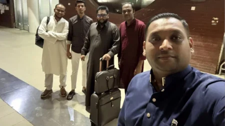 ‘সিন্ডিকেটের গুলিতে সন্তানদের এতিম করতে চাই না, তাই দেশ ছেড়ে চলে যাচ্ছি’ দেশ ছাড়লেন