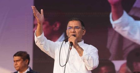 খাল খনন কর্মসূচির উদ্বোধনে সৈয়দপুরে পৌঁছেছেন প্রধানমন্ত্রী সৈয়দপুরে অবস্থান করছেন