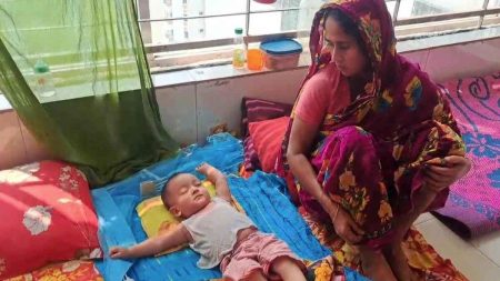 হাম রোগে আক্রান্ত