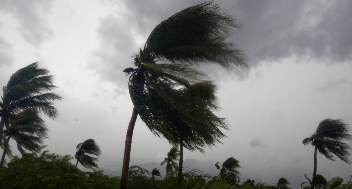 দুপুর ১টার মধ্যে ঝোড়ো হাওয়াসহ বজ্রবৃষ্টি হতে পারে ৯ জেলায় বজ্রবৃষ্টি