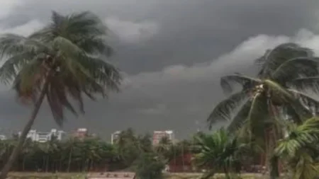 তাপপ্রবাহের মাঝে নামতে পারে আজ স্বস্তির বৃষ্টি স্বস্তির বৃষ্টি