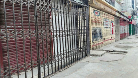 দোকানপাট বন্ধ ৭টায় : সন্তুষ্ট ব্যবসায়ীরা, ইতিবাচক প্রভাব পড়বে অর্থনীতিতে Dokan