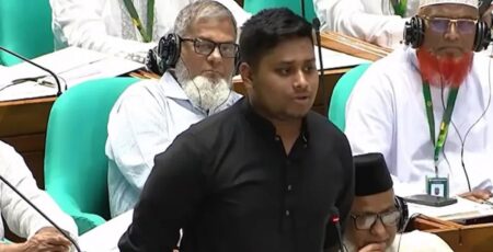 গাড়ি চাওয়া নিয়ে নিজের অবস্থান পরিষ্কার করলেন হাসনাত আবদুল্লাহ হাসনাত আবদুল্লাহ