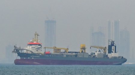 পে স্কেল বাস্তবায়নের