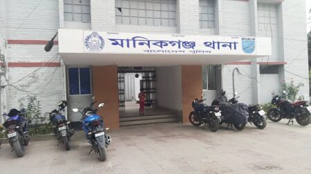 মানিকগঞ্জে প্রতিবন্ধী কিশোরীকে ধ-র্ষ-ণের অভিযোগ! Manikganj Thana