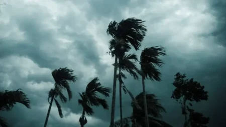 রাতে সিলেট অঞ্চলে ঝড় ও বজ্রসহ বৃষ্টির আশঙ্কা Rain