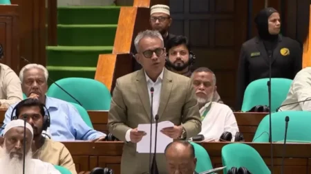 রেলের ৮০ শতাংশ আন্তঃনগর ট্রেনের পুরোনো রেক পরিবর্তন করা হয়েছে : রেলমন্ত্রী Rall