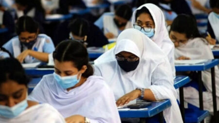 শিক্ষার্থীদের পরীক্ষা