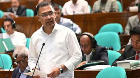 পুলিশের ওপর থেকে জ্বালানি তেলের সীমাবদ্ধতা তুলে নেওয়া হয়েছে : প্রধানমন্ত্রী প্রধানমন্ত্রী
