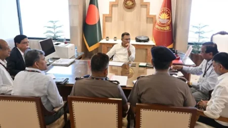 রাজধানীর হকারদের দ্রুত পুনর্বাসনের নির্দেশ প্রধানমন্ত্রীর প্রধানমন্ত্রী