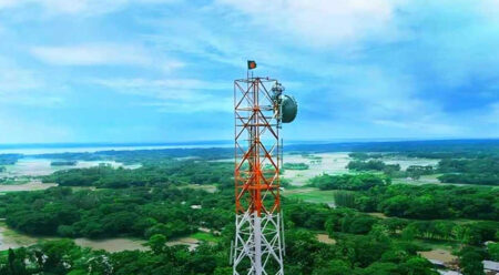 জ্বালানি পরিবহন ও টাওয়ার রক্ষণাবেক্ষণে পুলিশ চায় বিটিআরসি টাওয়ার রক্ষণাবেক্ষণে