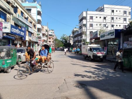 Nikunja Auto-Rickshaw