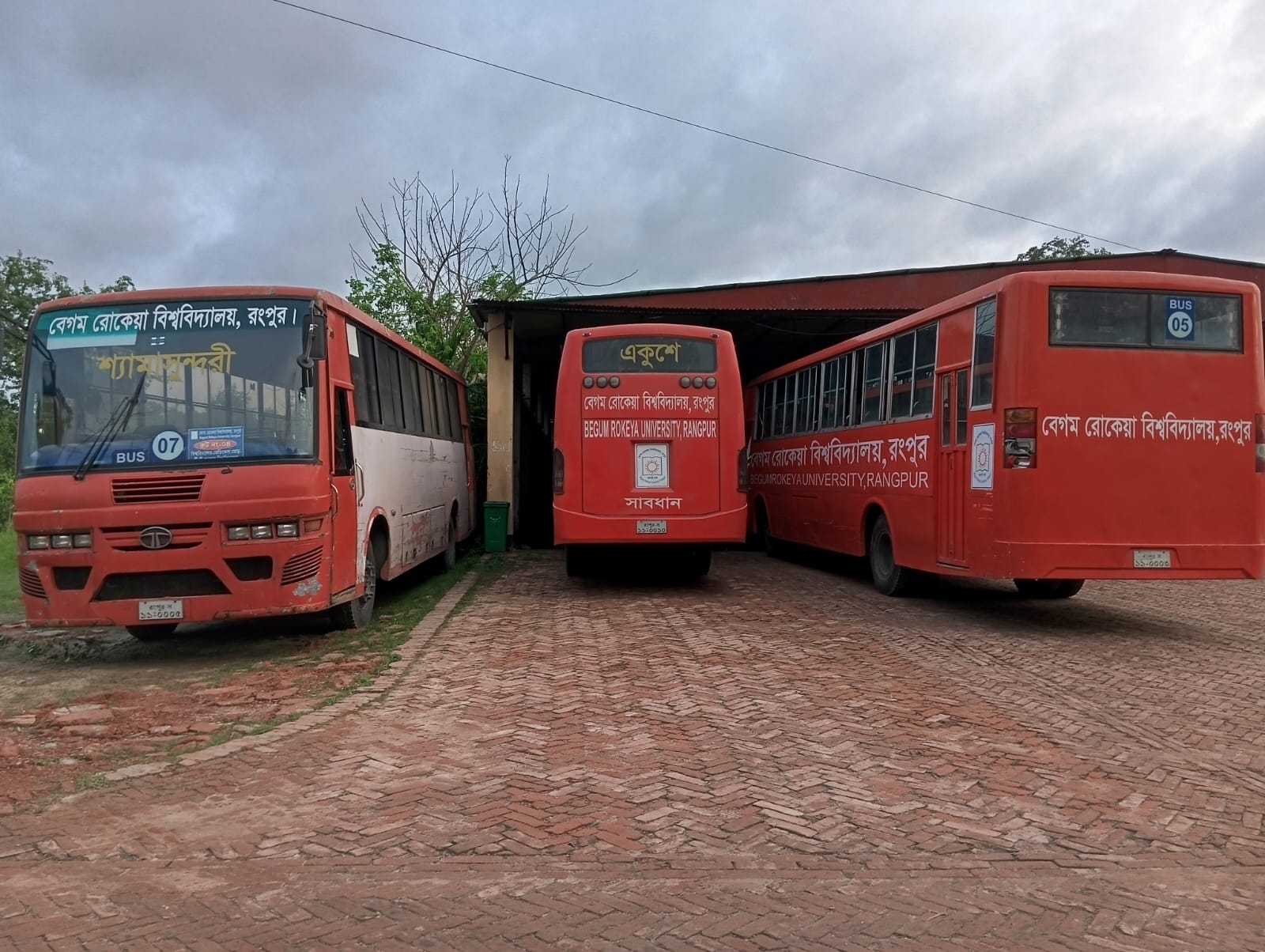 নিরাপত্তাহীনতায় বেরোবির পরিবহন শেড, বাড়ছে চুরি