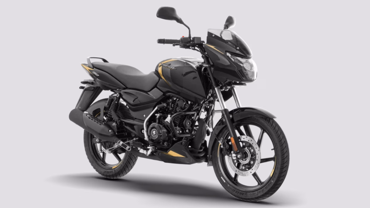 Bajaj Pulsar 150 Adds Black Gold Colour Across Line-Up