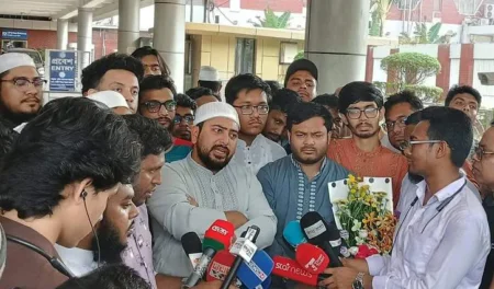 সামনের অর্থনৈতিক মন্দায় রাজনৈতিক ঐক্য ছাড়া সরকার টিকবে না : নাহিদ নাহিদ