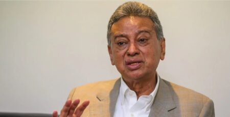 ‘তলানিতে নেমে যাওয়া অর্থনীতিকে পুনরুদ্ধার করতে বড় বিনিয়োগ জরুরি’ অর্থনীতি