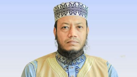৫০ কোটি টাকা ঘুষের প্রলোভন, প্রস্তাবকারীর পরিচয় প্রকাশ করতে আমির হামজাকে আইনি নোটিশ লিগ্যাল নোটিশ