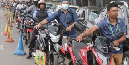 সরকারি দপ্তরের যানবাহনের জন্য বিশেষ তেল লাইন চালুর নির্দেশ তেল
