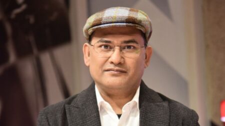 নিয়োগ