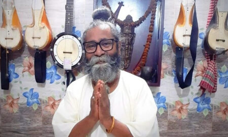 পুলিশ মোতায়েন