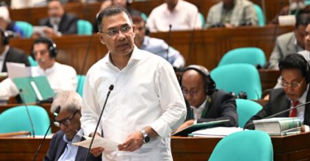 ৩৭,৮১৪ পরিবারের নারী প্রধানের হাতে ‘ফ্যামিলি কার্ড’-এর মাধ্যমে টাকা প্রদান ফ্যামিলি কার্ড
