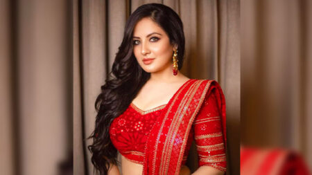 মা হচ্ছেন অভিনেত্রী পূজা