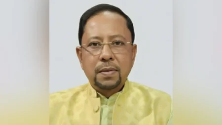 মারা গেছেন