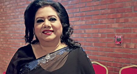 ‘মিনার-এ-দিল্লি’ পুরস্কার পাচ্ছেন রুনা লায়লা মিনার-এ-দিল্লি