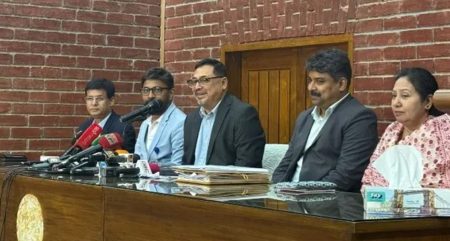 ৩ মাসের জন্য নতুন যানবাহন কেনা যাবে না, বিদেশে প্রশিক্ষণ বন্ধ: মন্ত্রিপরিষদ সচিব যানবাহন