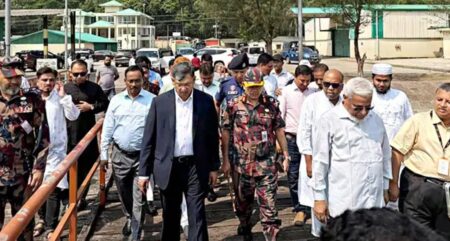 এক বছর ধরে বন্ধ টেকনাফ স্থলবন্দর ঘুরে দেখলেন স্বরাষ্ট্রমন্ত্রী স্থলবন্দর