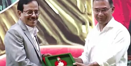 ‘ইত্যাদি’ খ্যাত হানিফ সংকেত পেলেন স্বাধীনতা পুরস্কার হানিফ