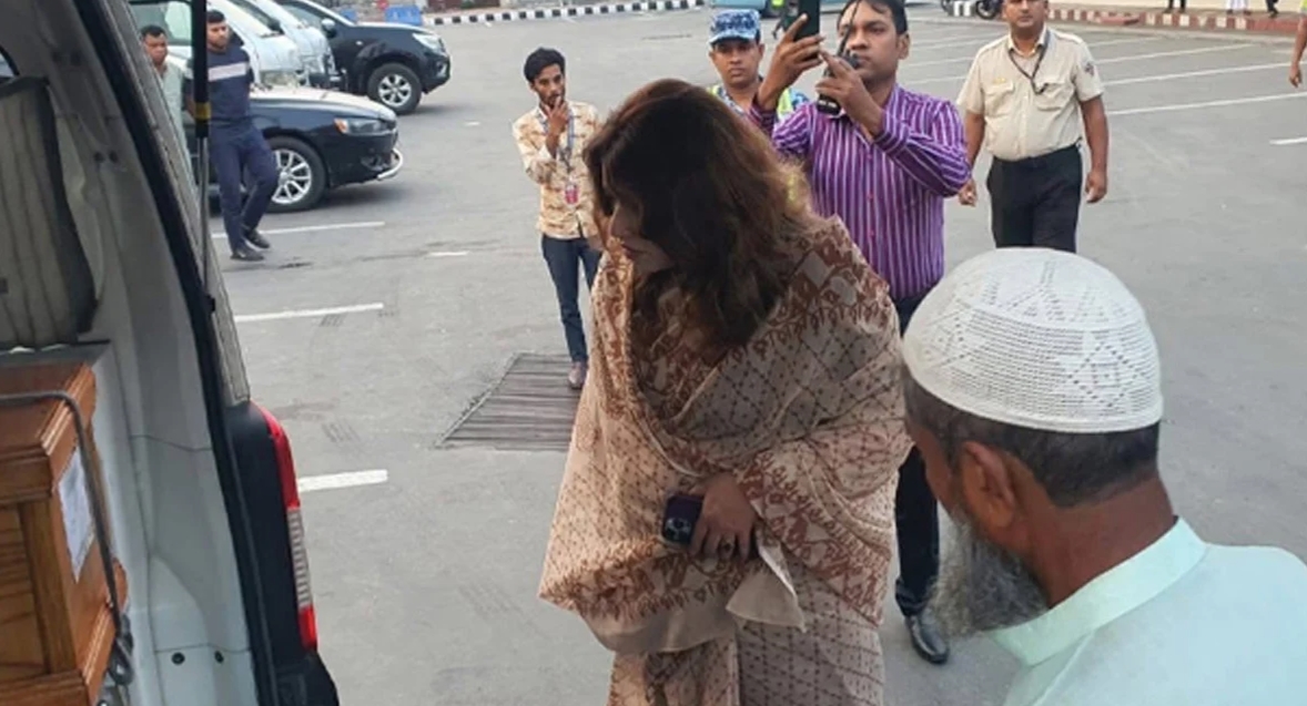 ইরাকে মিসাইল হামলায় নিহত বাংলাদেশির মরদেহ গ্রহণ করলেন পররাষ্ট্র প্রতিমন্ত্রী মরদেহ