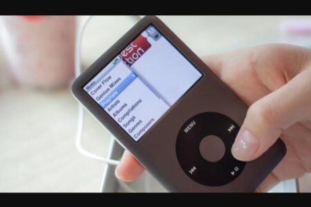 Ipods Comeback Signals A Quiet Shift In How Young People Listen To Music Ipods Comeback