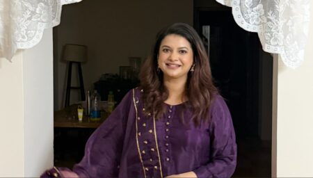 মা দিবসে আবেগঘন পোস্ট ফারিয়ার, জানালেন জীবনের দুই ‘মা’র গল্প অভিনেত্রী শবনম ফারিয়া
