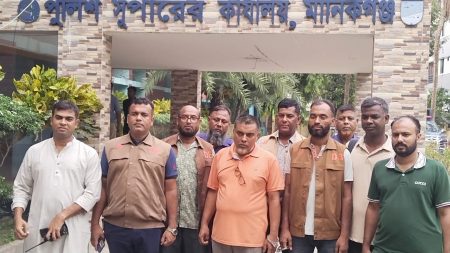 প্রধানমন্ত্রীর এপিএসের তৎপরতায় ভুয়া এপিএস গ্রেফতার Fake APS