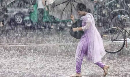 বৃষ্টির আবহাওয়া: সন্ধ্যার মধ্যে ৭ অঞ্চলে কালবৈশাখীর আশঙ্কা, নদীবন্দরে সতর্ক সংকেত বৃষ্টির আবহাওয়া