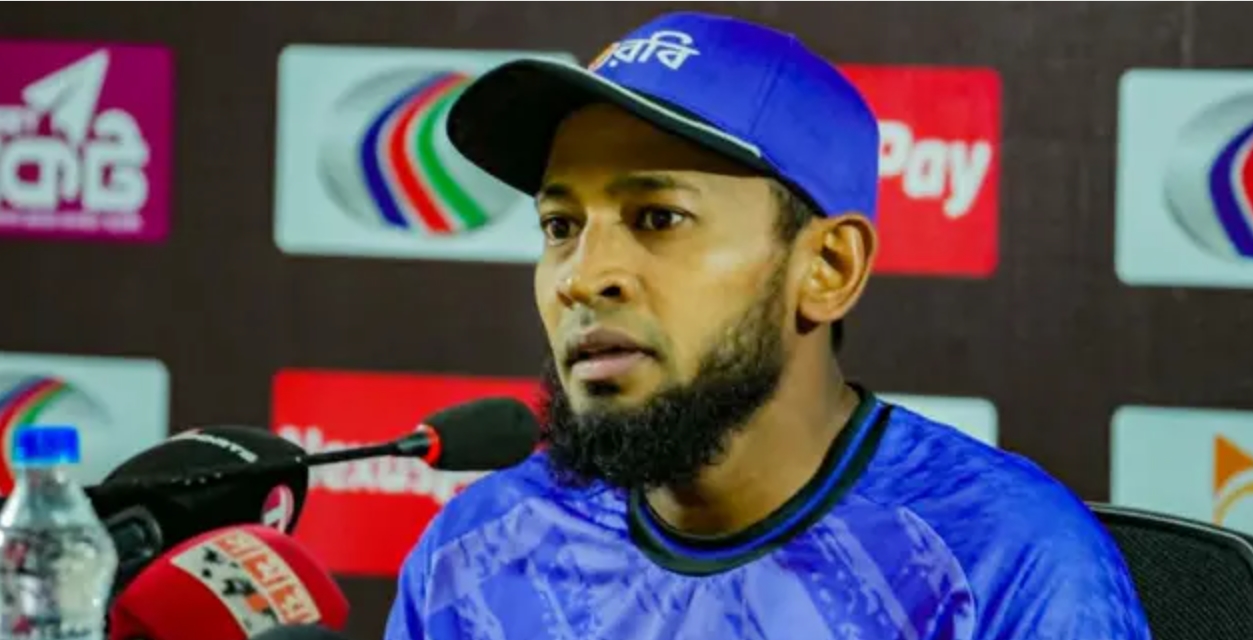 মুশফিক