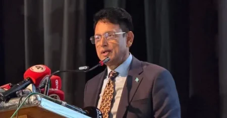 দেশের সব শিক্ষাপ্রতিষ্ঠানে সোলার প্ল্যান্ট বসানো হবে : শিক্ষামন্ত্রী শিক্ষামন্ত্রী
