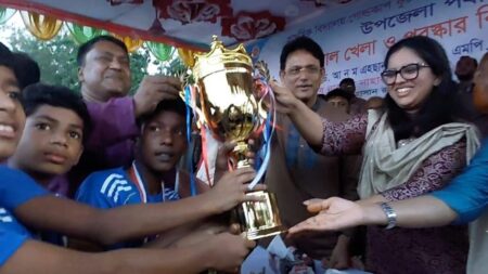 শিক্ষামন্ত্রী