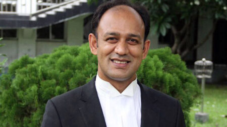 ব্যারিস্টার সুমনের জামিন বহাল ব্যারিস্টার সুমন