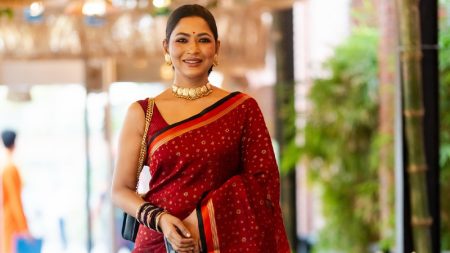 রোজার ঈদ হতো নানাবাড়ি আর কোরবানির ঈদ দাদাবাড়িতে : আজমেরী হক বাঁধন আজমেরী হক বাঁধন
