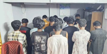 পড়াশোনা বাদ দিয়ে আড্ডা ও ঘোরাঘুরি, ১৬ শিক্ষার্থী আটক শিক্ষার্থী আটক
