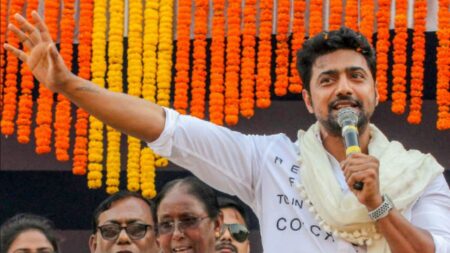 রাজনীতিতে আর জড়াতে চান না দেব, ফিরছেন অভিনয়ে সাবেক সাংসদ দেব