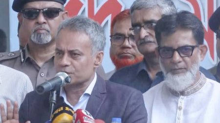 ধানের খড়ে চাকা স্লিপ, দুই ট্রেন সাময়িক বিলম্ব : রেলমন্ত্রী রেলমন্ত্রী